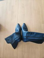 Stiefel, flach von Birotti, Gr. 39 blau Niedersachsen - Soltau Vorschau