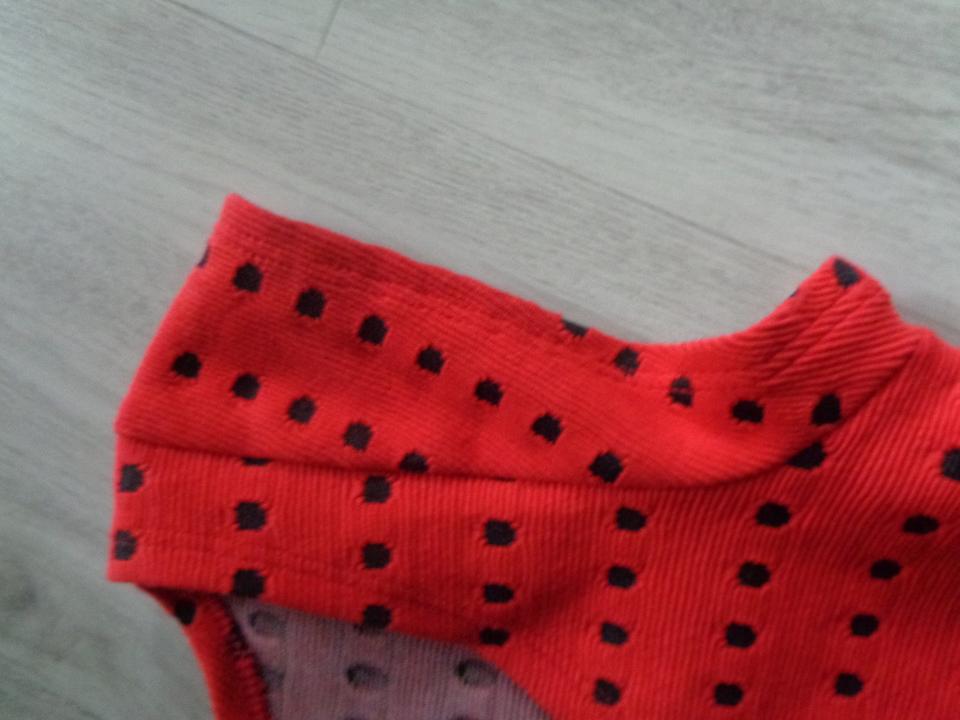 Mrs.Hippie Kleid von Adrett Gr.S neu, rot mit schwarzen Punkten in Staßfurt