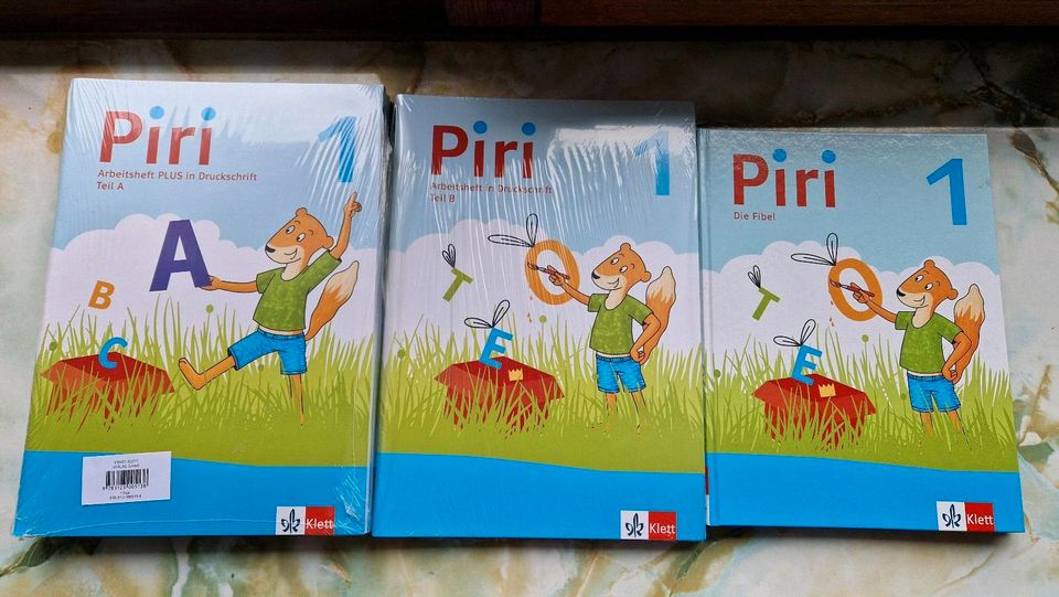 Piri 1 klasse komplett set mit Fibel und arbeitsheften in Bremen