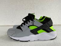Nike Hurache Turschuhe grau-schwarz-grün Größe 38,5 Nürnberg (Mittelfr) - Oststadt Vorschau