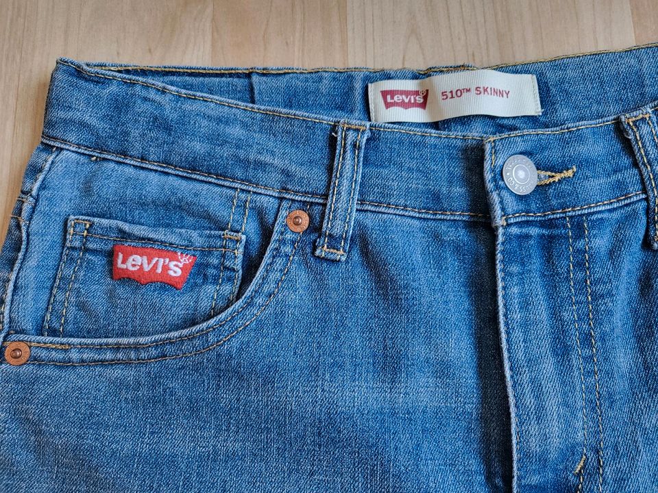 Levi's 510 Jeans Shorts 164-170 Topzustand in Wuppertal
