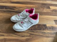 Turnschuhe Sneakers Sportschuhe Reebok Größe 34 Leipzig - Connewitz Vorschau