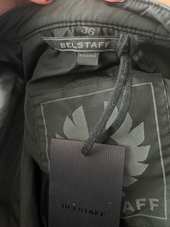 Belstaff Jacke schwarz talliert Gr. 36 Randall in Sulzbach