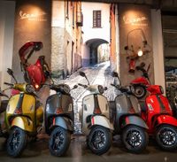 Vespa New GTS 300 Super Sport HPE ABS EURO5   5 Farben Düsseldorf - Oberbilk Vorschau