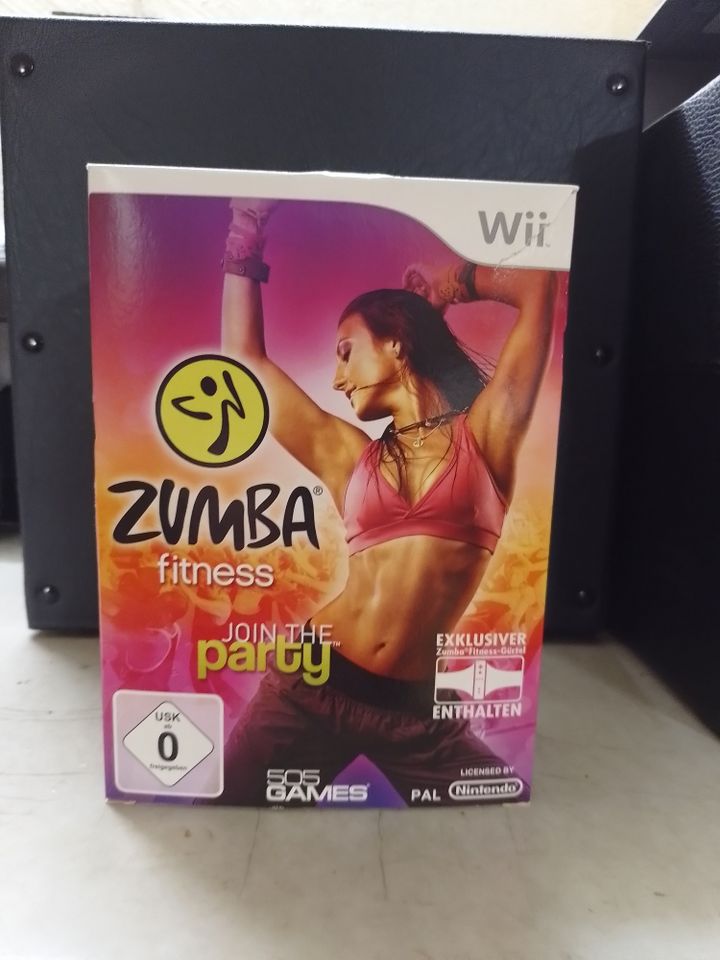 Nintendo Wii Zumba Fitness incl Fitness-Gürtel in Pulheim