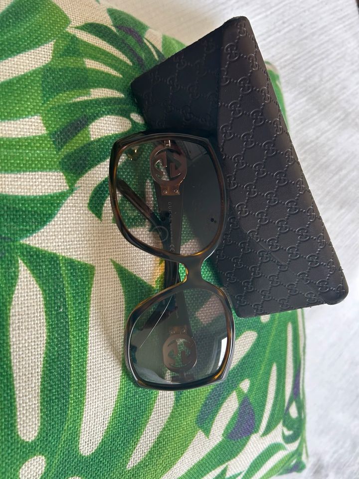 Gucci Sonnenbrille Damen Vintage ❤️❤️ in Bremen