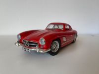 Modellauto Mercedes Benz 300 SL 1954 1:18 Niedersachsen - Heinbockel Vorschau