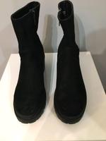 XTI Damenstiefel mit hohem Absatz Größe 38 Bayern - Willanzheim Vorschau