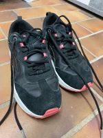 Sneaker schwarz-pink Puma Größe 39 Baden-Württemberg - Tuningen Vorschau