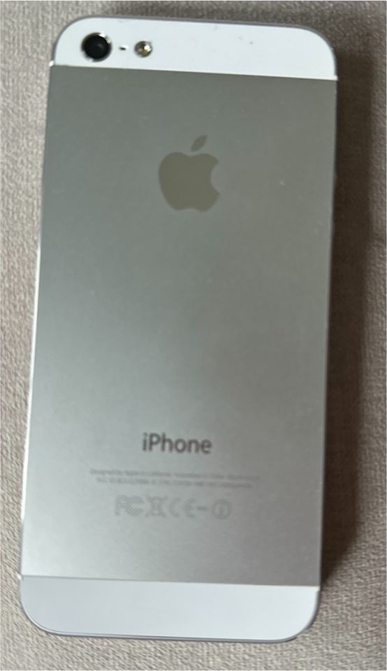 iPhone 5 16GB ohne Simlook in Düsseldorf