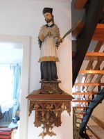 Nepomuk Holzfigur geschnitzt 60 cm, antik mit Sockel+Podest Baden-Württemberg - Beuron Vorschau