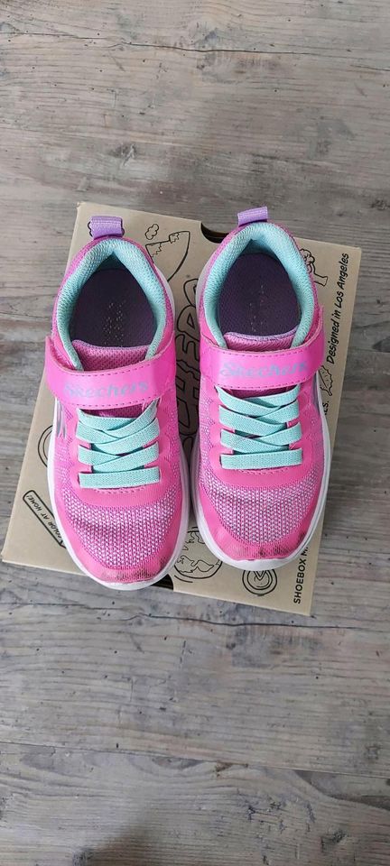 Skechers Kinderschuhe Sportschuhe Größe 27 in Halstenbek