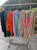 Hoodie Smiley Vokuhila Schnitt leichte Qualität Baden-Württemberg - Engen Vorschau