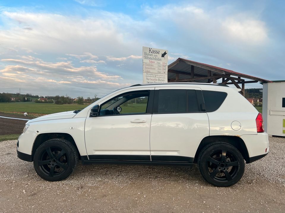 Jeep Compass 2.2 CRD Limited 163ps Vollausstattung Panorama Dach in Nürnberg (Mittelfr)
