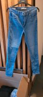 Levis Jeans Skinny Gr. 28/30 Bayern - Oberasbach Vorschau