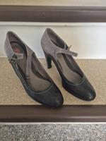 Hugo Boss Orange Gr. 39 High Heels Pumps Sandale in grau Wuppertal - Elberfeld Vorschau