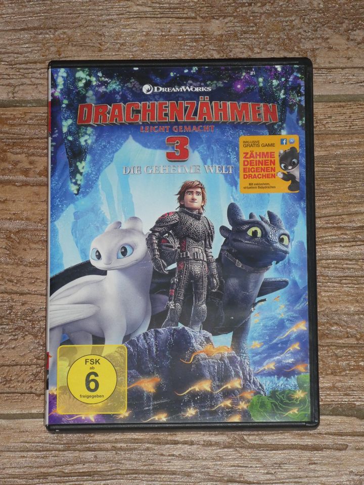 2 Blu-rays und 3 DVDs von Drachen zähmen leicht gemacht in Petershausen