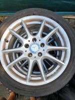 Original Mercedes W169 Alufelgen 7x17H2 ET40,Reifen 215 45 ZR17 Nordrhein-Westfalen - Detmold Vorschau