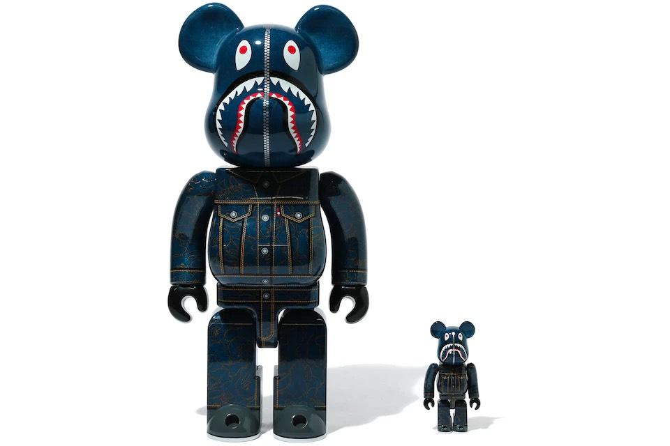Bearbrick Bape x Levis Nigo Kaws Medicom Sorayama Arsham in Dusseldorf Oberkassel kleinanzeigen