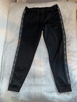 Schwarz/graue Nike Jogginghose Hessen - Kassel Vorschau