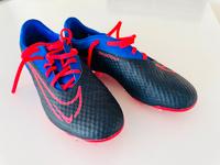 Nike Phantom Fußballschuhe Stollenschuhe NEU, 38,5 Köln - Widdersdorf Vorschau