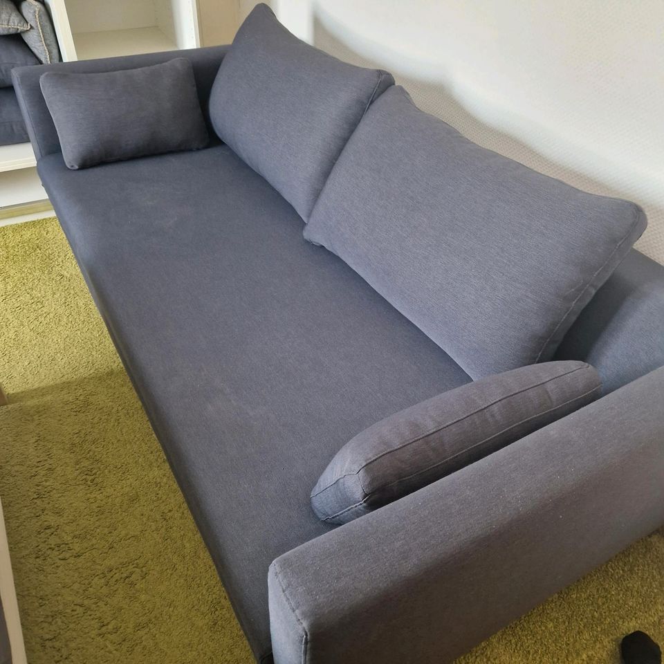 Big Sofa  220xm x 110 cm in Dortmund