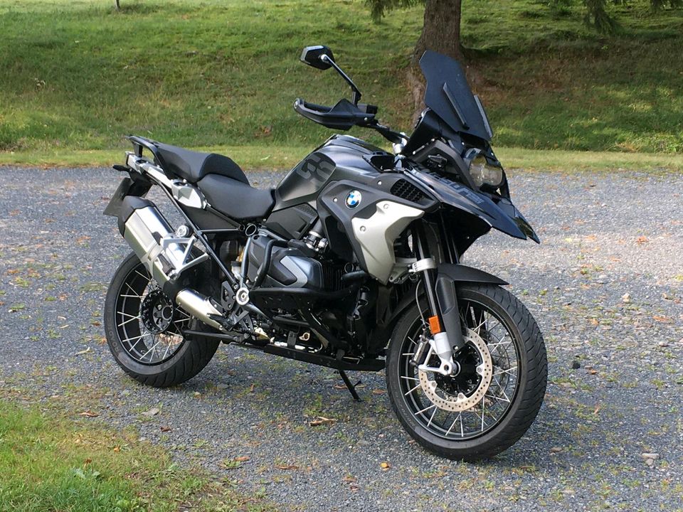 BMW R1250GS Style Triple Black 4 Pakete in Utzenfeld