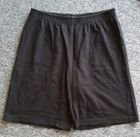 Superleichte bequeme kurze Hose Gr. 140 schwarz Brandenburg - Cottbus Vorschau