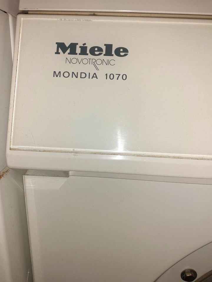 Miele Waschmaschine in Dierdorf