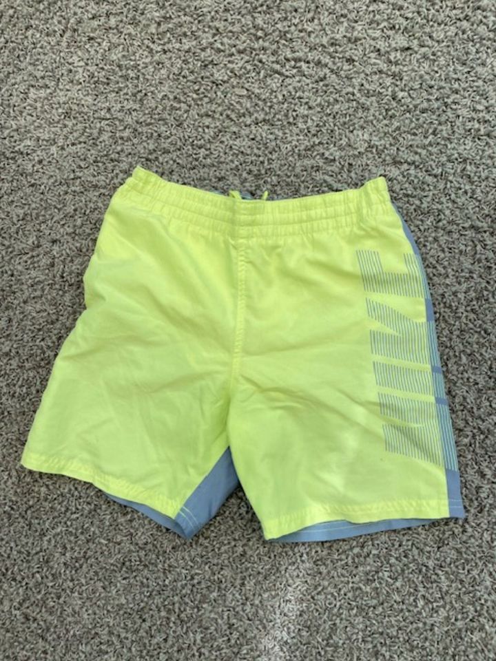 Nike Adidas Badehosen Shorts Sporthosen in Kammeltal