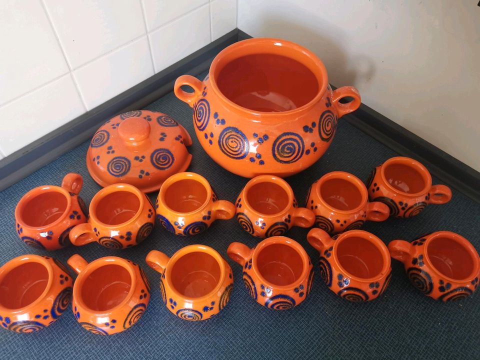 Wächtersbach Keramik set bowletopf, tassen, antik western germany in Bad Homburg