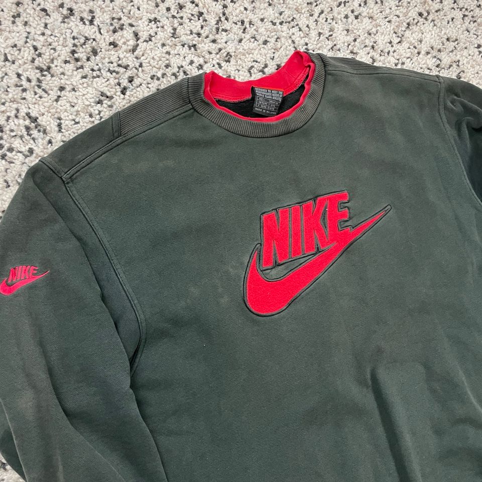 Nike Vintage Sweatshirt schwarz Größe L Retro in Leverkusen