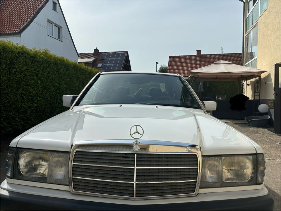 Mercedes W201 TÜV Neu (evtl. Tausch) in Lohfelden