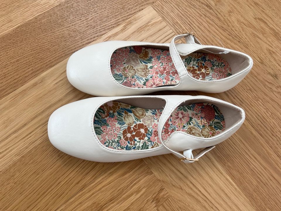 Ballerina - Next - 34,5 - creme- Kommunionschuhe in Göttingen