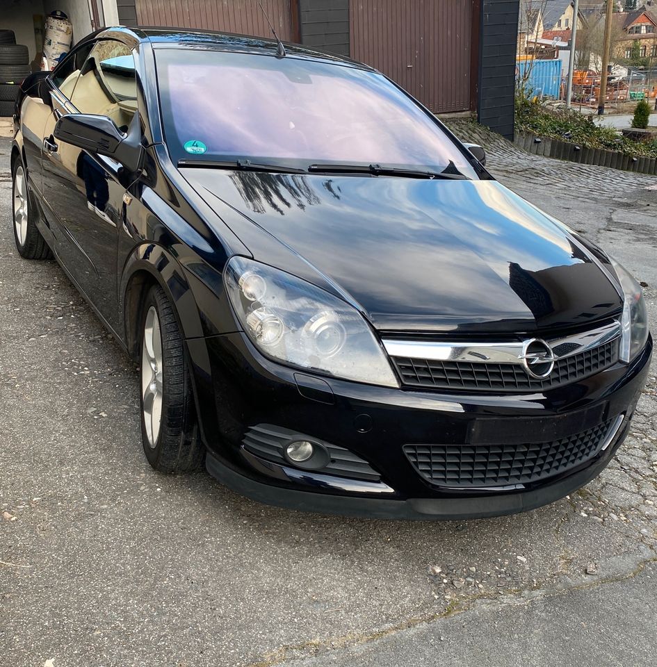 Opel Astra -H 1.9 CD TI Diesel Cabrio  top Zustand in Koblenz