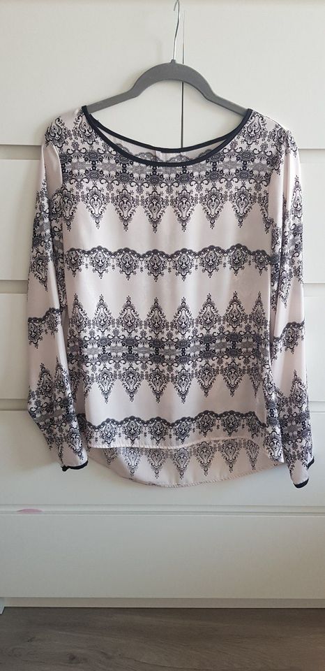 Leichte elegante Bluse Shirt Muster Ornamente Hallhuber in Stuttgart