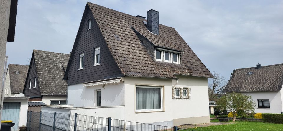 Freistehendes Einfamilienhaus ( 2 WE möglich ) in Simmern