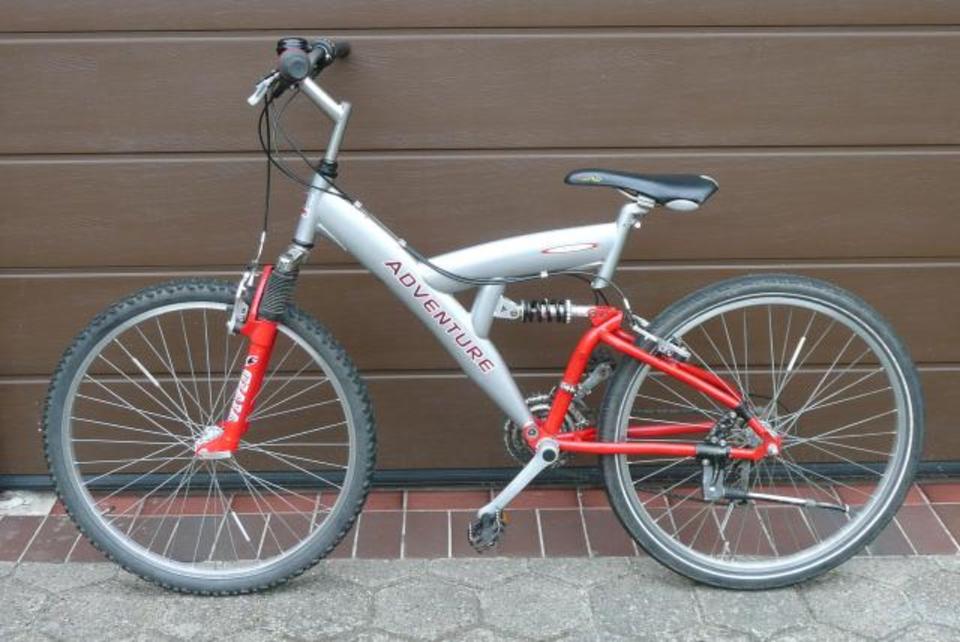 26 Zoll Mountainbike, voll gefedert; Rh 47,5 cm (etwa 18,5 Zoll) in Westerstede