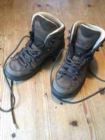 Wanderschuhe Lowa Gr. 37  38 Leder Nordrhein-Westfalen - Krefeld Vorschau