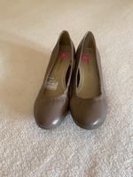 Marco Tozzi Schuh Pumps Gr 38 grau neuwertig ❗️ Berlin - Biesdorf Vorschau