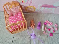 Barbie / Steffi Zubehör Babybett Spielzeug Stuhl Küchensachen Baden-Württemberg - Wiesloch Vorschau
