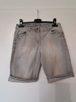 Top erhaltene kurze Jeans, grau, von Cecil, Gr. 28 Nordrhein-Westfalen - Petershagen Vorschau