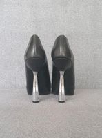 Karl Lagerfeld Pumps schwarz Leder Gr 38 High Heels Vintage Köln - Lindenthal Vorschau