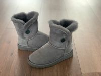 Original Ugg Bailey Button, grau. Top Zustand! Hessen - Taunusstein Vorschau