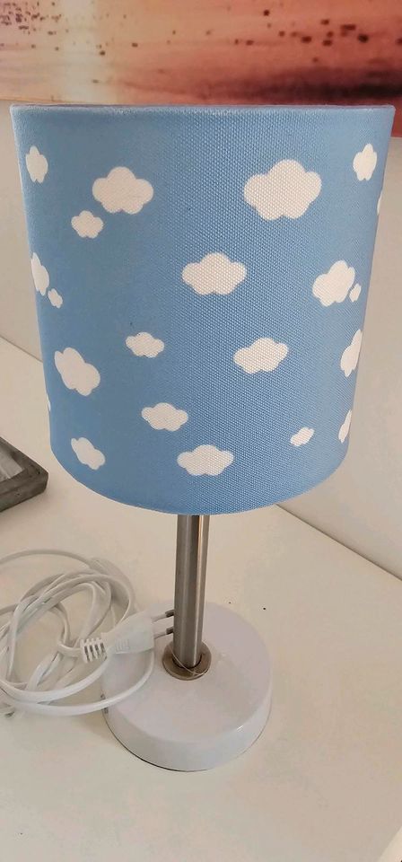 Kinderzimmer Tischleuchte Lampe Wolken Blau in Düsseldorf