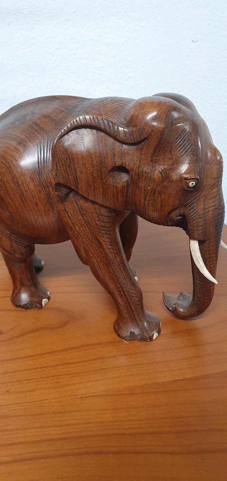 Elefant Massivholz, groß H=21cm in Krefeld