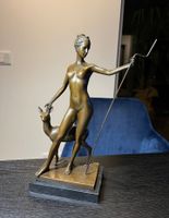 Bronzefigur Bronze Frau Diana 33cm signiert Dresden - Blasewitz Vorschau