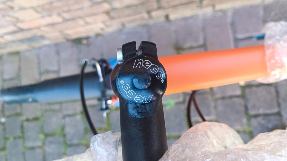 Trekkingrad Totem NEU 26 27 Zoll in Brüggen