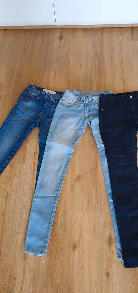 Jeans XS 34 Röhrenjeans Q/S Only Pieces H&M wie neu in Grattersdorf