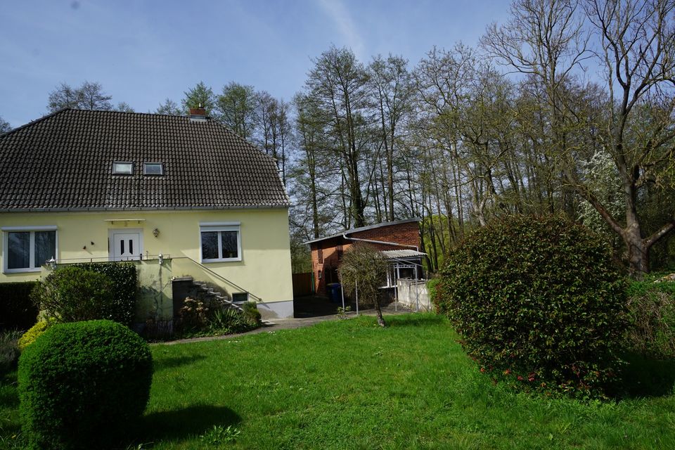 Ein Einfamilienhaus mit Nebengelass an der Dosse in Hohenofen in Sieversdorf-Hohenofen